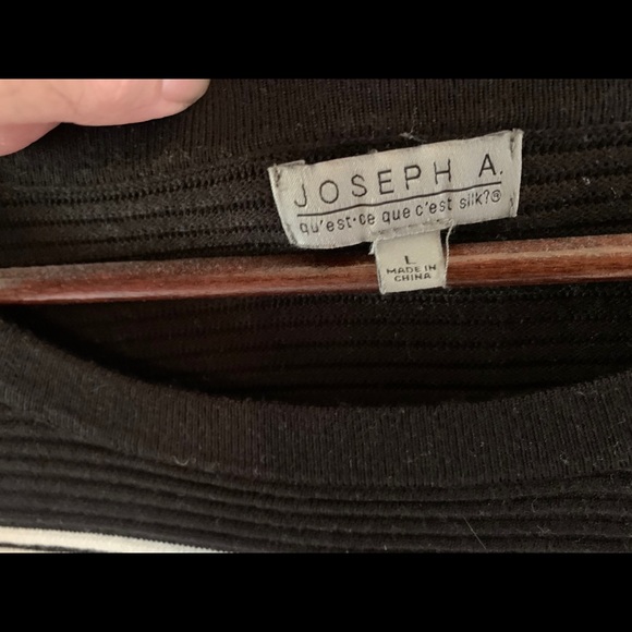 Black and white woman’s sweater - Picture 2 of 7